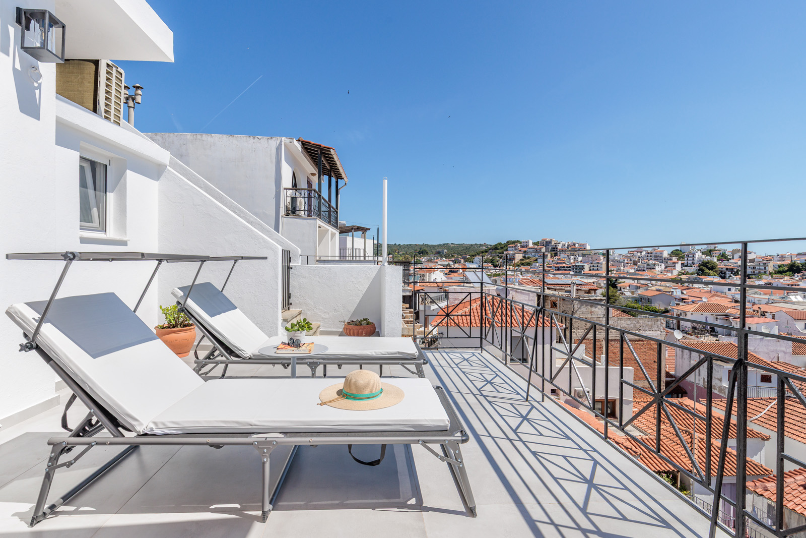 Nero Studio Apartment - Skiathos